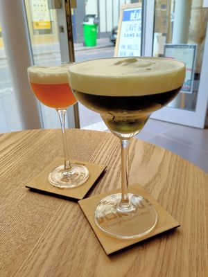 Drinks at Déjà Bu in Paris
