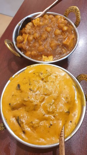 Eggplant coconut curry & chickpea tofu curry at Food O'Clock Cafe in Bendigo