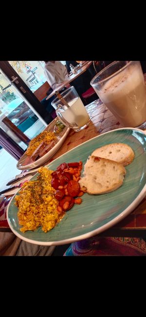 Vegan english breakfast at Cafe Josefina in Munich