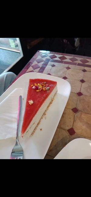 Vegan cheesecake at Cafe Josefina in Munich