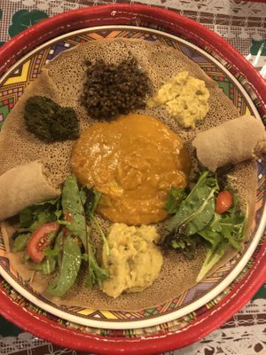 The vegan plate  at Hidmona in Dijon