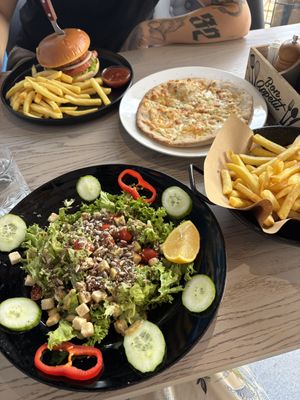 Das Knoblauch Brot war vegetarisch.  at George Bistro 33 in Crete