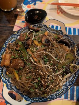 Stir fried mien at Măm Măm in Nairobi