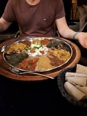 Vegan plate for 2 persons at Toukoul in Brussels