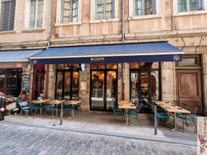 facade at Bloom Sushi in Lyon