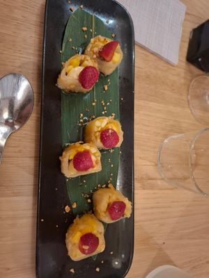  at Bloom Sushi in Lyon