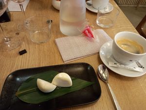  at Bloom Sushi in Lyon