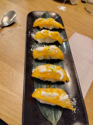  at Bloom Sushi in Lyon
