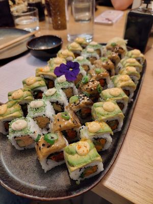  at Bloom Sushi in Lyon