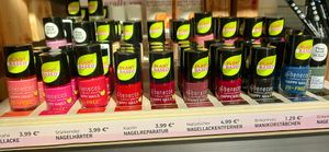 nagellack vegan + tierversuchsfrei at Veggihaus in Bochum