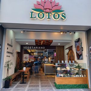  at Lotos in Buenos Aires