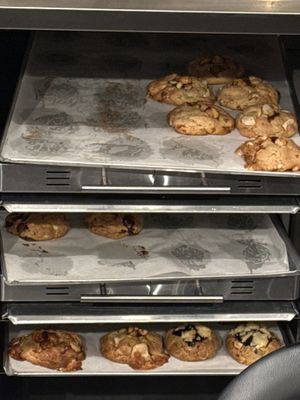 Freshly baked!!!   at Round & Edgy - KERB in Berlin