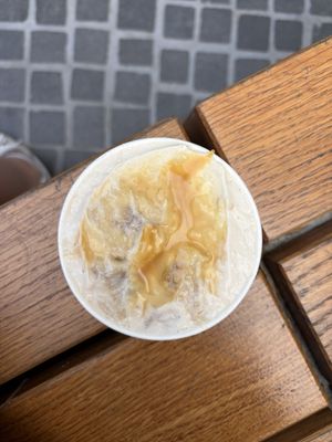 salted carmel banana puddingg  at Round & Edgy - KERB in Berlin