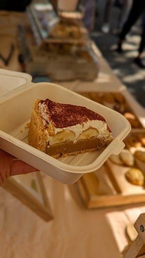 MUST TRY: Banoffee pie 🌱 at Mozi Bakes - Pop Up in Amsterdam