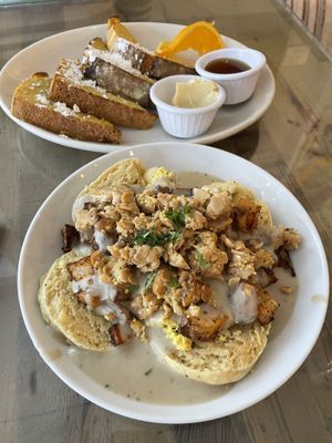 Homestyle breakfast bowl & French toast  at Seedz Cafe in St Louis