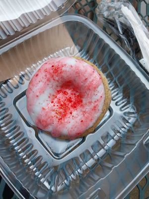 strawberry donut at Seedz Cafe in St Louis