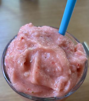 summer breeze smoothie!  at Seedz Cafe in St Louis