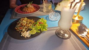 Burmese salad and pad Thai with tofu at Moonhut Beach Restaurant in Koh Samui