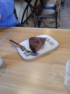 Brownie at Kitten Company in Kyoto