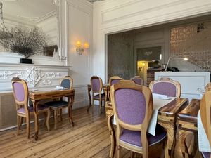 Interior   at Em Carne Viva in Porto