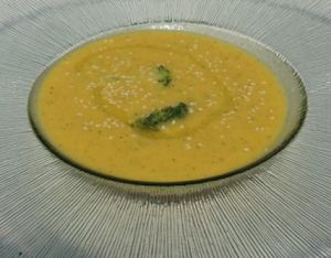 Daily menu: Vegan broccoli cream soup at Em Carne Viva in Porto