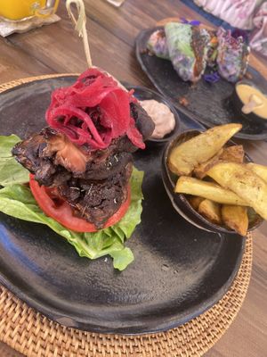 The amazing burger  at CASA FLOW  in Ibiza