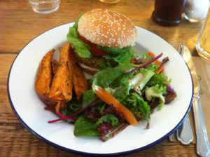 Burger at EZ and Moss in North London