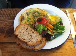 Vegan omelette at EZ and Moss in North London