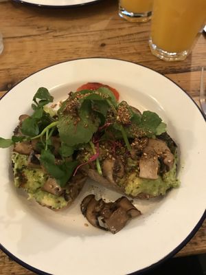 Avo toast and mushrooms at EZ and Moss in North London