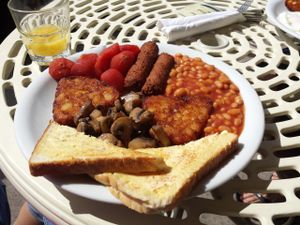 Big Vegan English Breakfast at Smile Cafe in Portsmouth