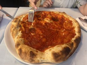 Margarita pizza (no cheese)  at Alla Scala in Sirmione