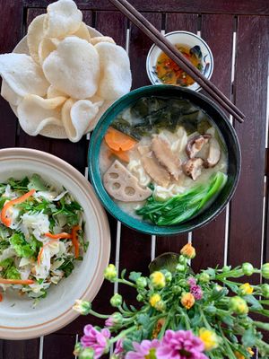 Noodle with creamy miso soup at Chay Station in Da Lat