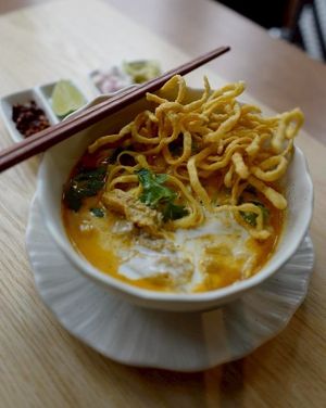 Khao soi at Sukjai by Pata Obasan in Chiang Mai