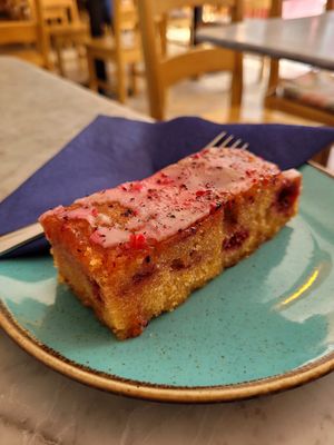 Lemon, Raspberry & Hibiscus Cake at Clustia' Mul in Menai Bridge