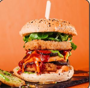  at Logan's Garden in Madrid