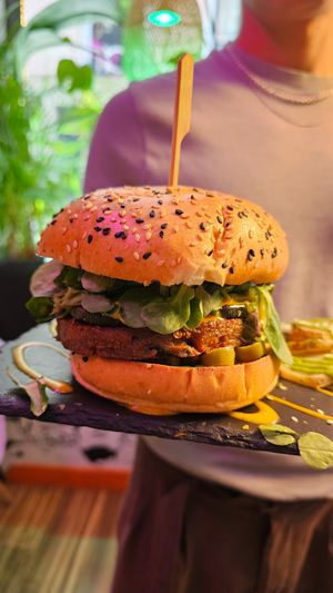  at Logan's Garden in Madrid