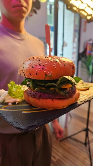  at Logan's Garden in Madrid