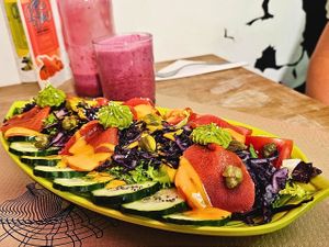 Ensalada Nordica at Logan's Garden in Madrid