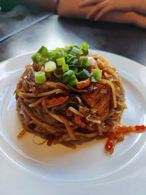 Tofu pad Thai at Warie's Thai Food in Amsterdam