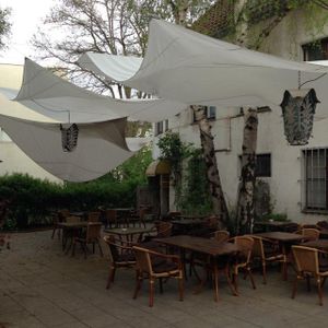 Outside seating at Al Dar Syrian Restaurant in Hannover