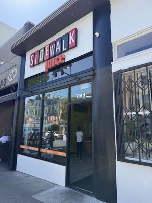 Outside  at Sidewalk Juice in San Francisco