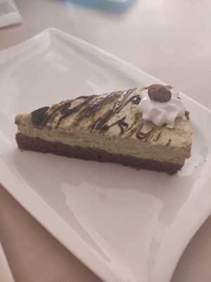 pistachio cake at Edes Elet Cukraszda in Budapest