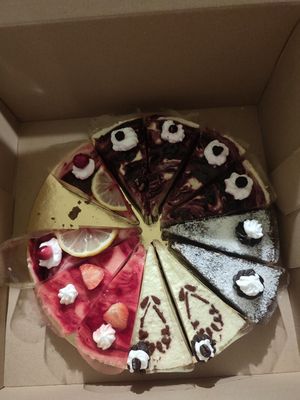  at Edes Elet Cukraszda in Budapest