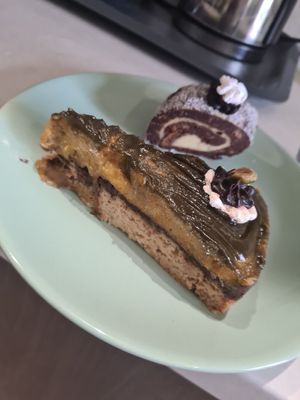  at Edes Elet Cukraszda in Budapest