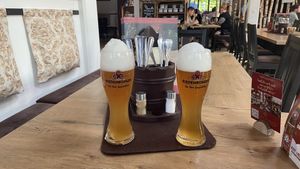 Alkoholfreies Weizen   at Fasslwirtschaft in Riedenburg