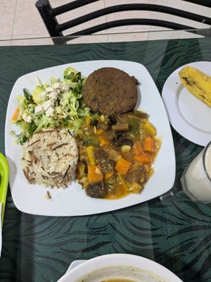 Meal of the day September 2025 at Flor de Loto in Bogota