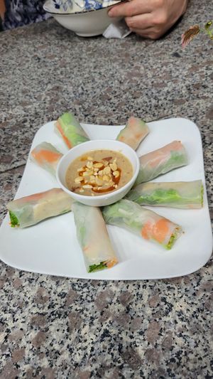 Fresh spring rolls at Quán Chay Xinh in Da Nang
