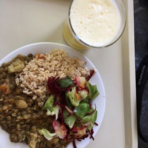 totally delicious lunch with fresh pineapple juice at Alfarroba in Lisbon