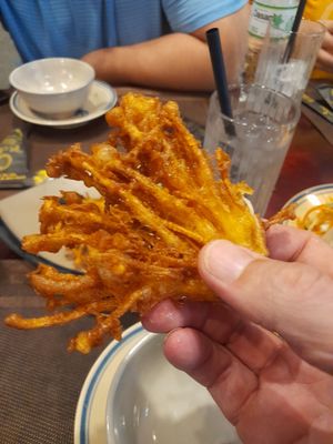 Crispy fried mushroom at NGÕ CHAY VEGETARIAN in Ho Chi Minh City