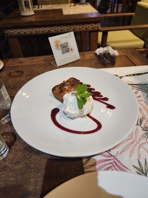 vegan dessert at Santosa Vegan Restaurant in Phuket